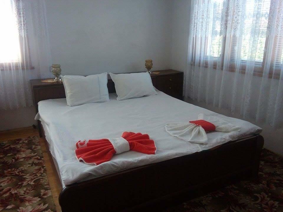 Guest House Ahp Mala Tsurkva Ruang foto